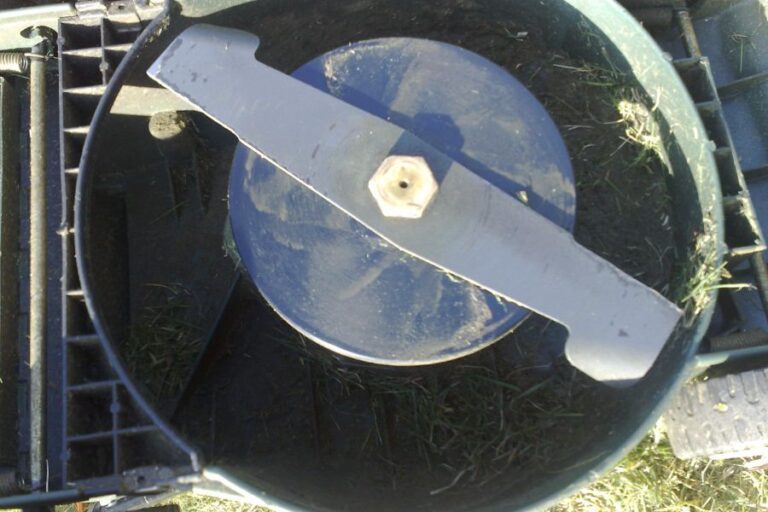 A Simple Guide How to Balance Lawn Mower Blades Mowing.Expert